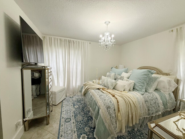 10760 NW 18th Ct in Plantation, FL - Building Photo - Building Photo