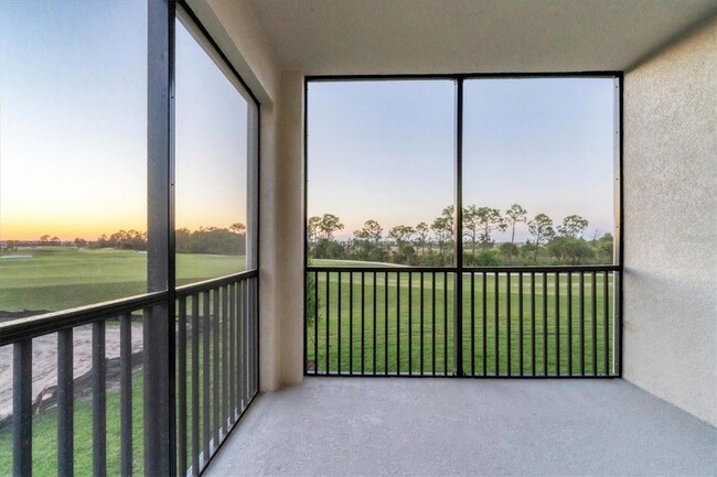 12240 Wellen Golf St, Unit 201 in Venice, FL - Building Photo - Building Photo