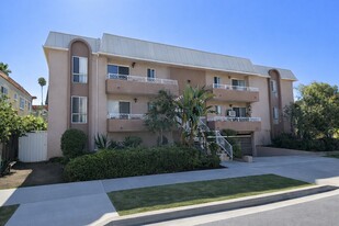 Chandler Regency in Valley Village, CA - Building Photo