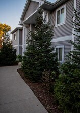 3212 Brookside Dr in Traverse City, MI - Building Photo - Building Photo