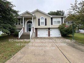 625 NW Rosaceae Dr in Blue Springs, MO - Building Photo