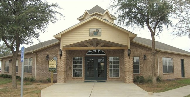 Park Glen Apartments in Midland, TX - Building Photo - Building Photo