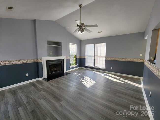 4958 Astonshire Ln in Concord, NC - Building Photo - Building Photo