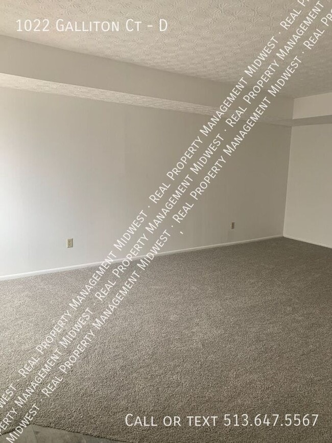 1022 Galliton Ct in Columbus, OH - Building Photo - Building Photo