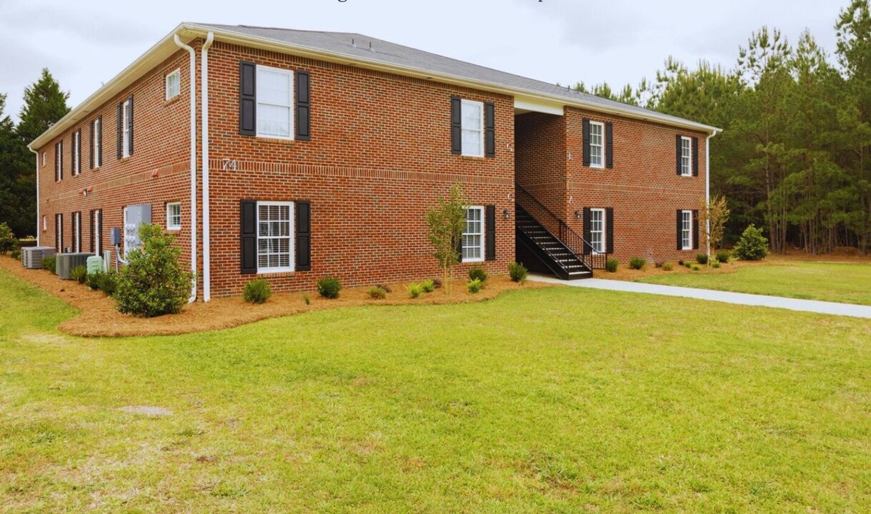 24 Rey Dan Ave in Buies Creek, NC - Building Photo