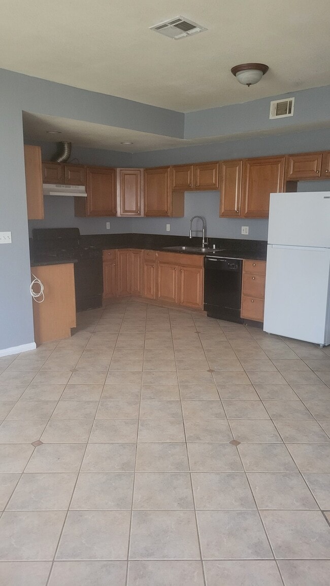 9337 Eucalyptus Ave, Unit C