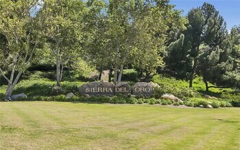 2325 Del Mar Way # 103, Unit 103 in Corona, CA - Building Photo - Building Photo