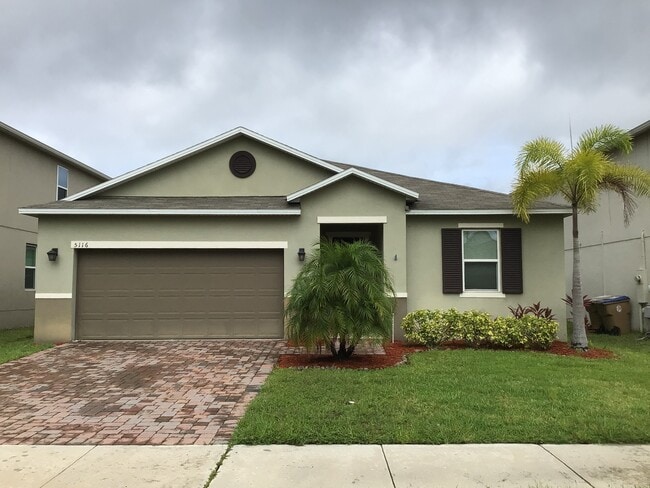 property at 5116 Piazza Loop