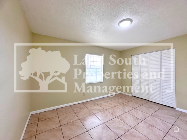 5834 Charlton Dr in Lakeland, FL - Building Photo - Building Photo