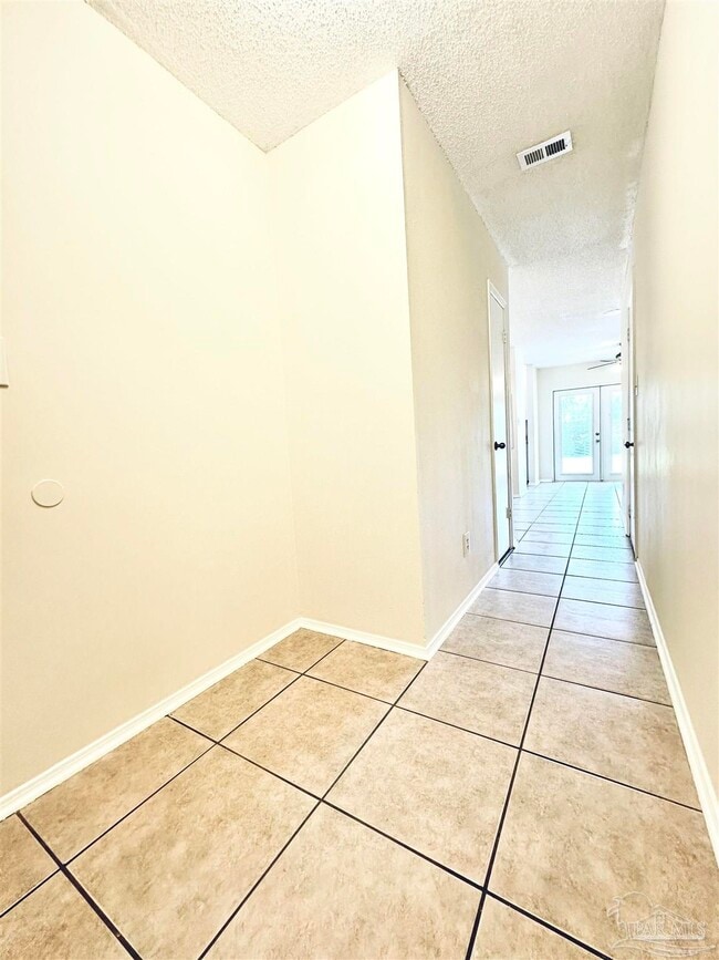 4227 Elmcrest Dr in Pensacola, FL - Building Photo - Building Photo