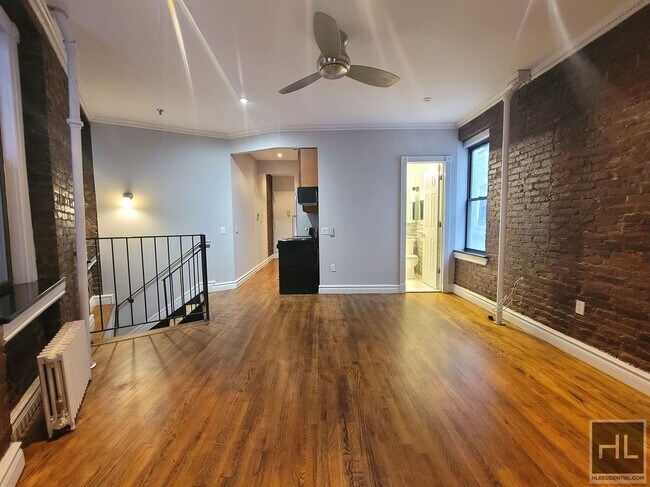 E 13TH ST. in New York, NY - Building Photo - Building Photo