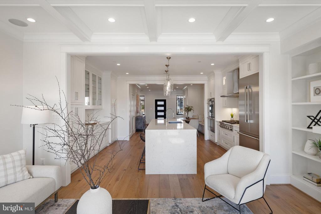3722 S St NW in Washington, DC - Building Photo