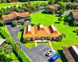 787 Palm View Dr, Unit 787 in Naples, FL - Building Photo