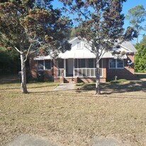 128 Wrightsville Ave in East Dublin, GA - Building Photo