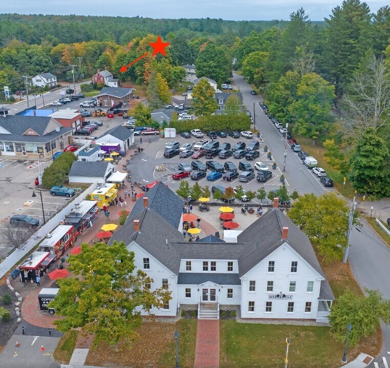 12 Dover Rd in Durham, NH - Building Photo