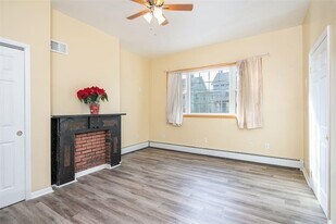 13 E 52nd St in Bayonne, NJ - Building Photo