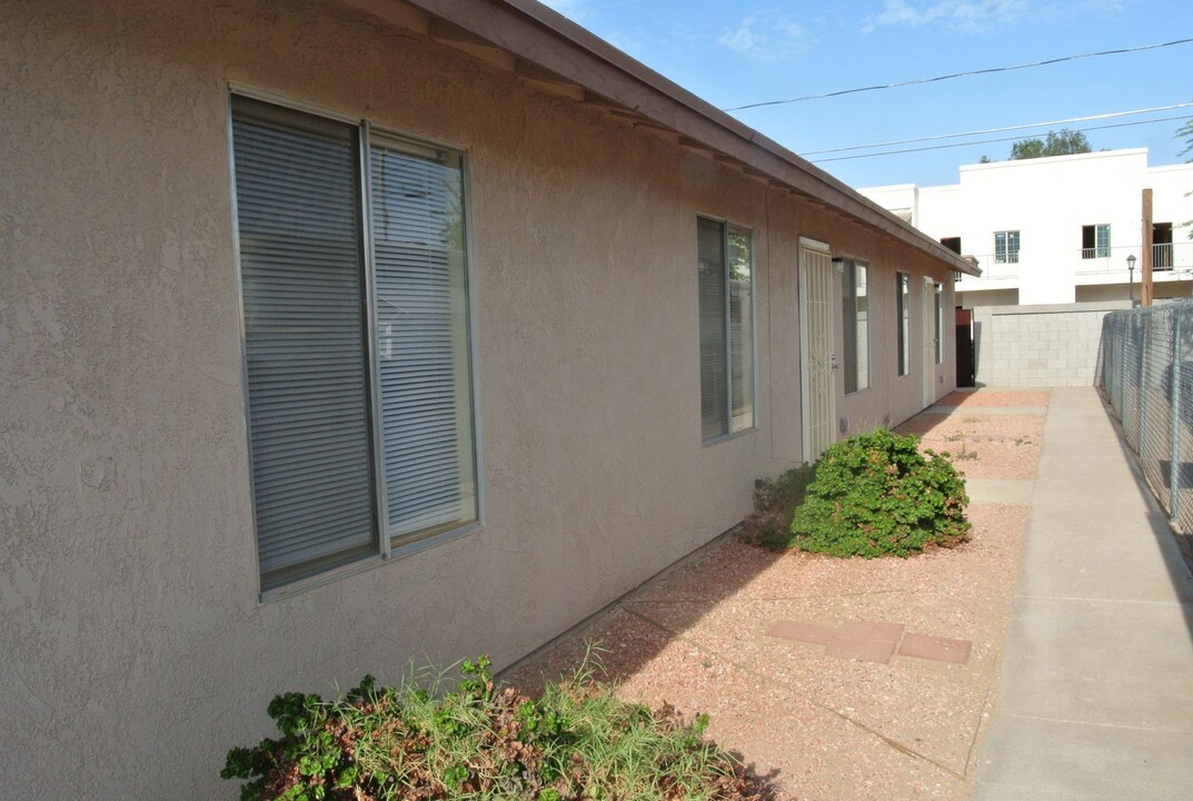 2183 S Walnut Ave in Yuma, AZ - Foto de edificio