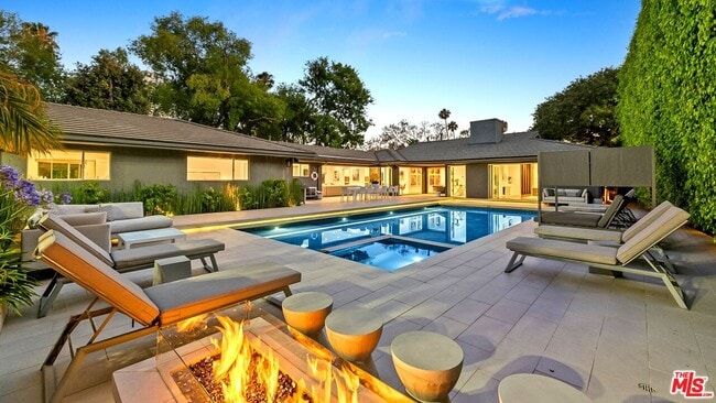 property at 602 Whittier Dr