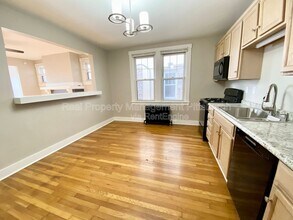 5735 Phillips Ave in Pittsburgh, PA - Building Photo - Building Photo