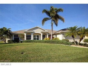 409 SW 7th St in Cape Coral, FL - Building Photo - Building Photo