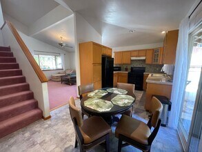 23 Haku Hale Pl in Lahaina, HI - Building Photo - Building Photo