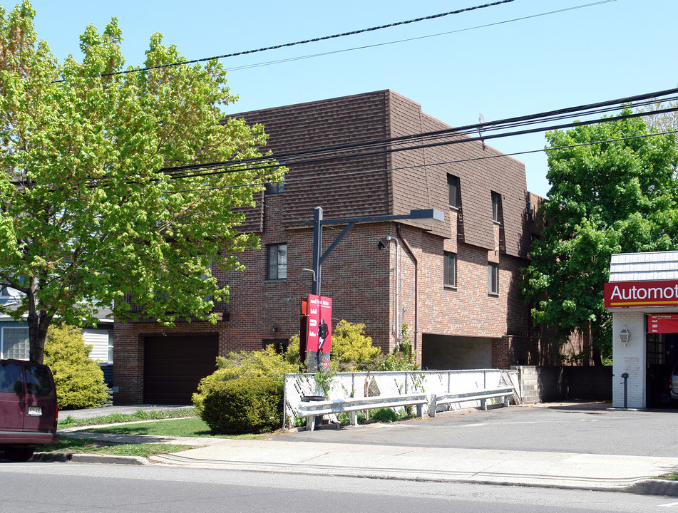 800 Kearny Ave in Kearny, NJ - Building Photo