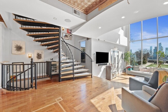 438 Gregory Ave in Weehawken, NJ - Building Photo - Building Photo