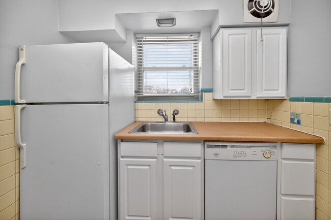 2802 Digby Ave in Cincinnati, OH - Building Photo - Building Photo