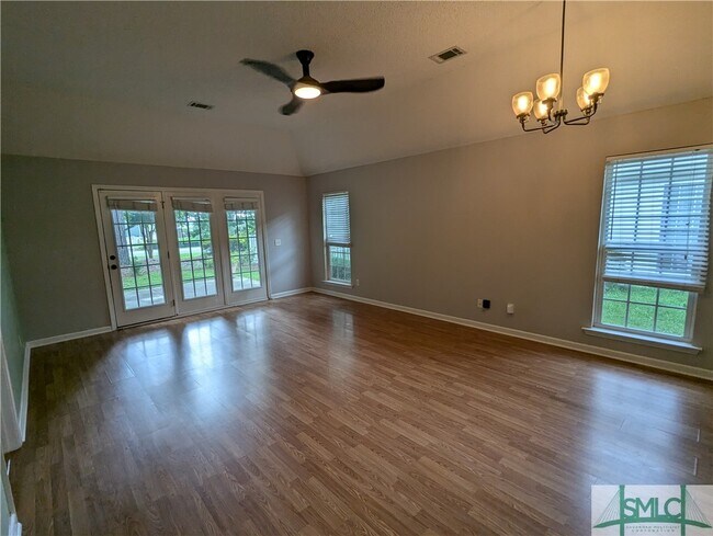116 Peregrine Cir in Richmond Hill, GA - Building Photo - Building Photo