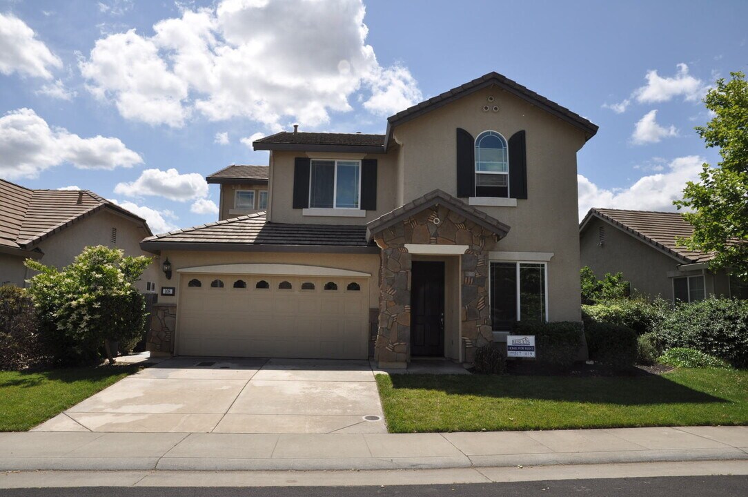 108 Lone Oak Ct in Roseville, CA - Building Photo