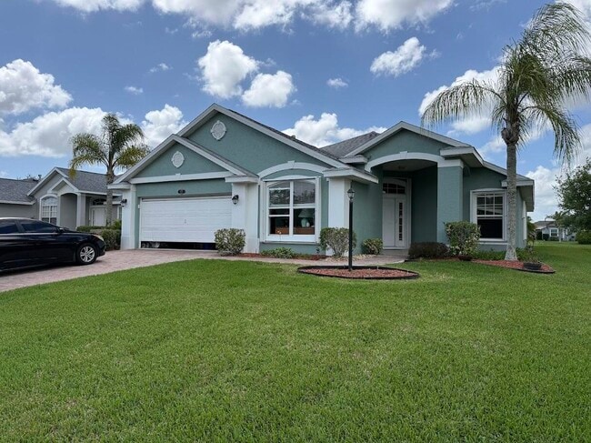 property at 515 South Valencia Cir SW