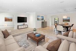 1108 Washington St in Hollywood, FL - Building Photo