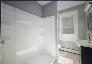 30 Alabama Ave, Unit 30 in Warwick, RI - Building Photo - Building Photo