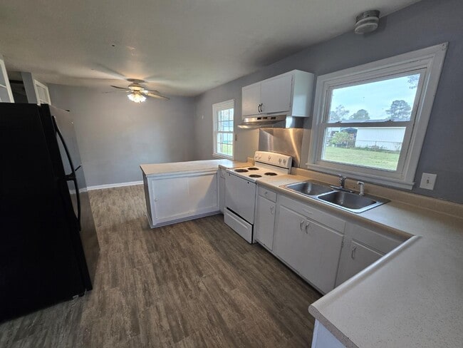 property at 1305 Berkshire Rd
