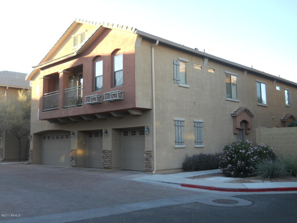 2150 E Bell Rd, Unit 1133 in Phoenix, AZ - Building Photo