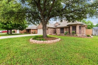 3740 Regency Cir in Fort Worth, TX - Building Photo - Building Photo