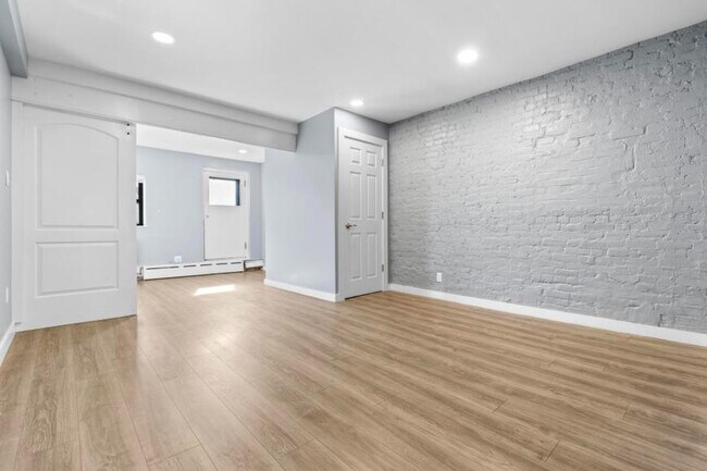 509 W 23 St in New York, NY - Building Photo - Building Photo