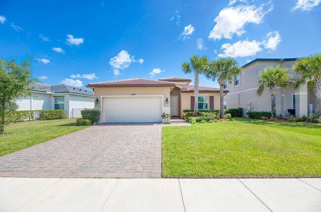8148 NW Greenbank Cir in Port St. Lucie, FL - Building Photo - Building Photo