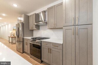 850 N 19th St in Philadelphia, PA - Building Photo - Building Photo