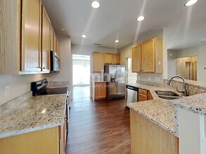 9725 Autumn Applause Dr in Charlotte, NC - Building Photo - Building Photo