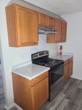 11625 Sherwood Valley Ct, Unit C in Baton Rouge, LA - Foto de edificio - Building Photo