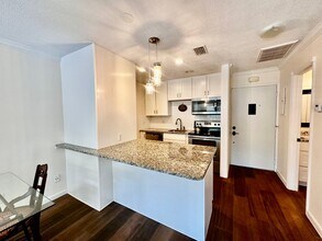 1815 Robalo Dr, Unit C201 in Vero Beach, FL - Foto de edificio - Building Photo