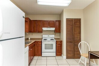 1800 W 54th St in Hialeah, FL - Building Photo - Building Photo