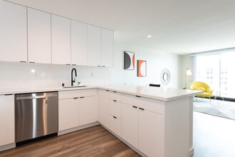 The Gateway in San Francisco, CA - Building Photo - Building Photo