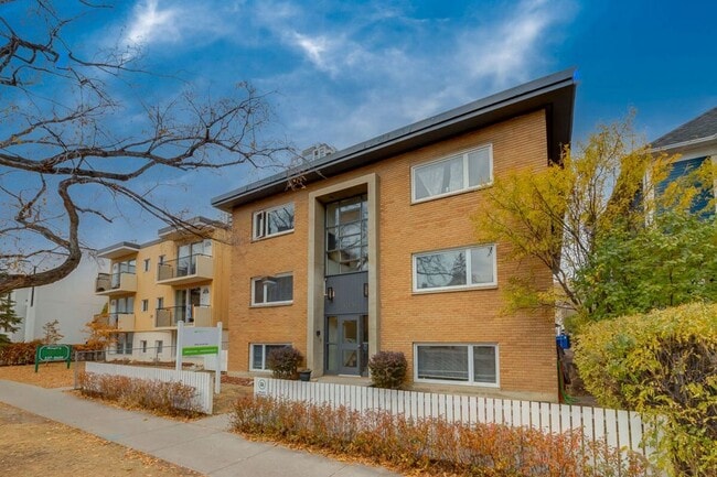 Peyto Apartments in Calgary, AB - Building Photo - Building Photo