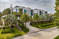 3621 S Ocean Blvd in Highland Beach, FL - Foto de edificio - Building Photo