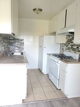 120 - 801 E Palmer Ave in Glendale, CA - Building Photo - Interior Photo
