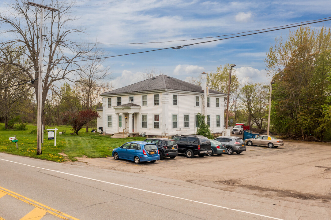 5711 W Henrietta Rd in West Henrietta, NY - Building Photo