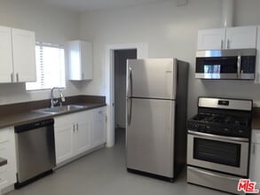 1204 N Citrus Ave in Los Angeles, CA - Building Photo - Building Photo