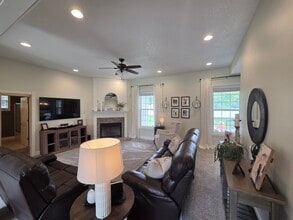 2507 Golf Links Rd in Joplin, MO - Building Photo - Building Photo